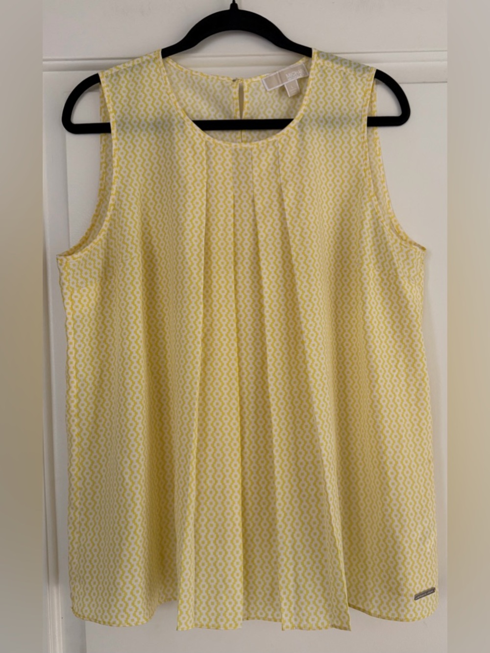 MICHAEL Michael Kors Yellow and White Sleeveless Pleated Tank